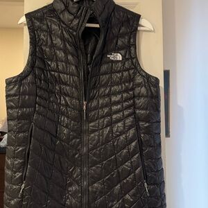 The North Face Women's Black Puffer Vest